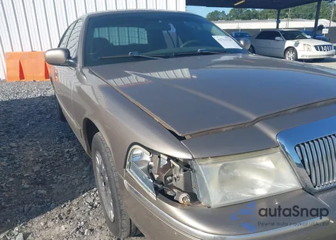 2003 Mercury Grand Marquis Gs z USA, uszkodzony, nr VIN 2MEFM74W33X698646